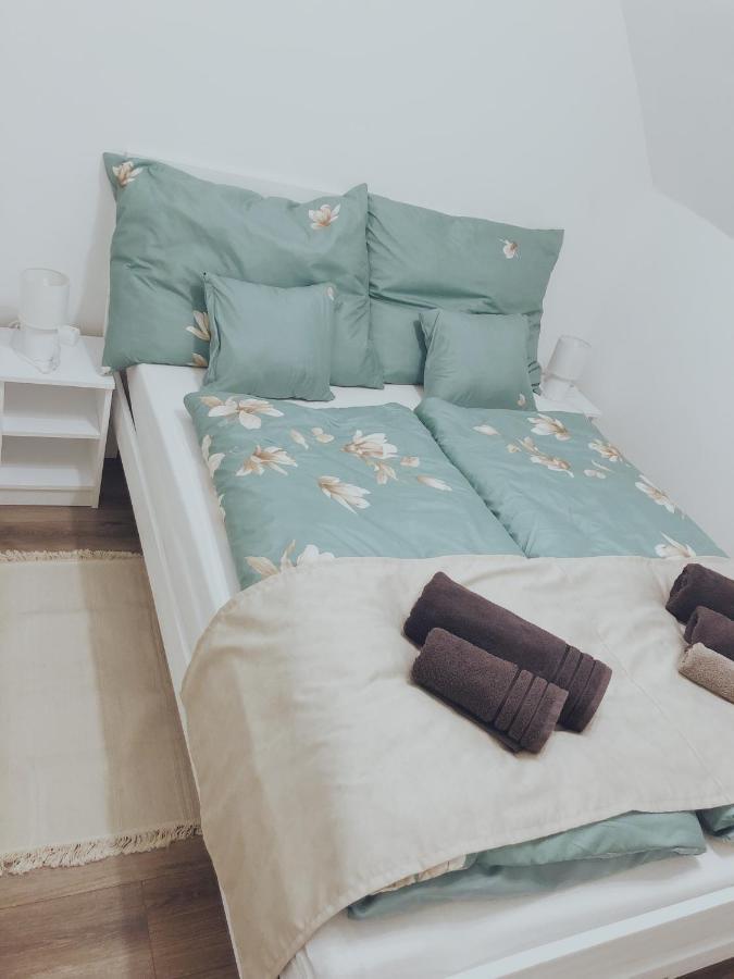 Tramini Apartmanok Eger Ngoại thất bức ảnh